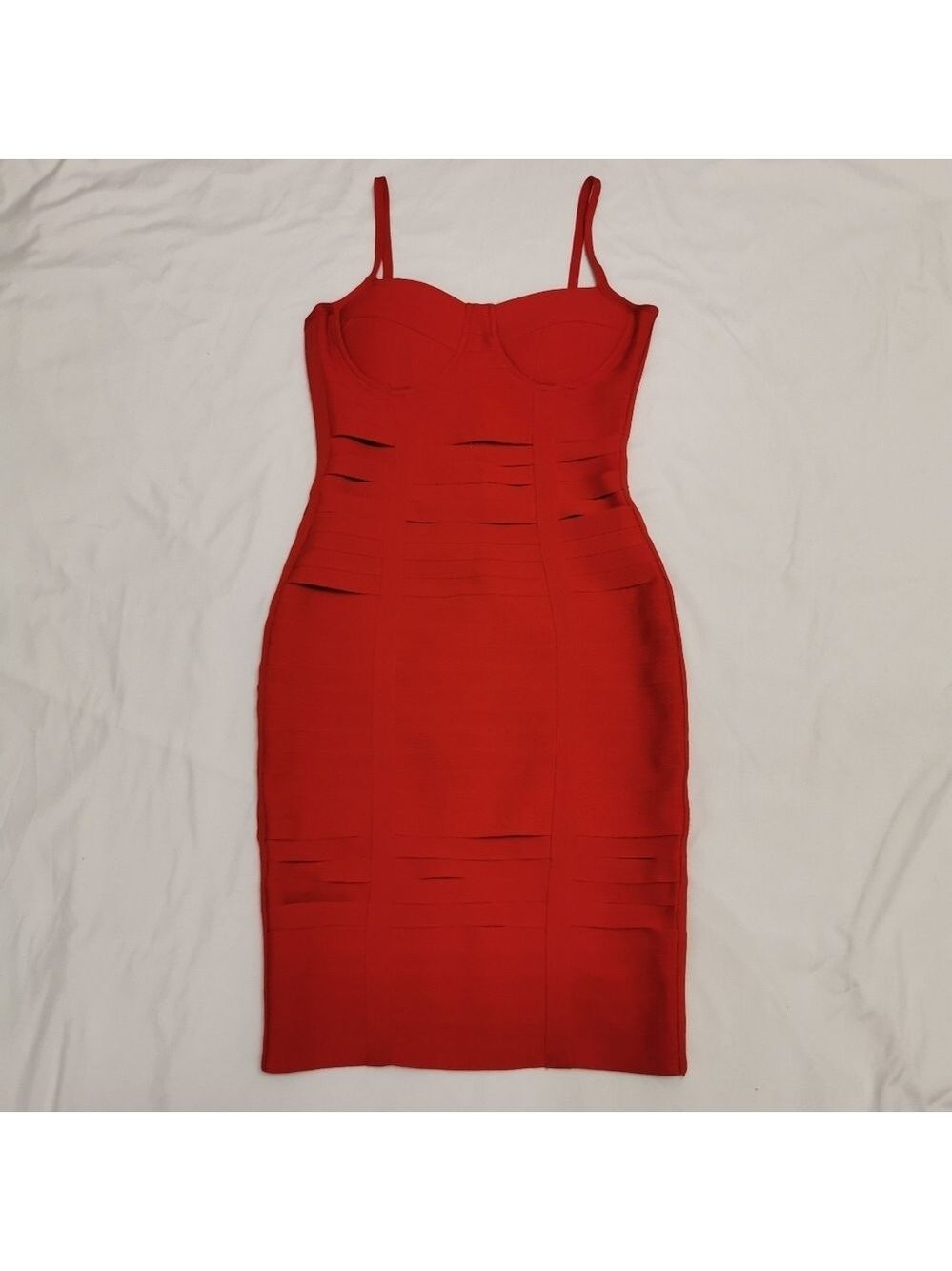 Bodycon Bandage Fitted Cocktail Dress - Picture 4 of 11